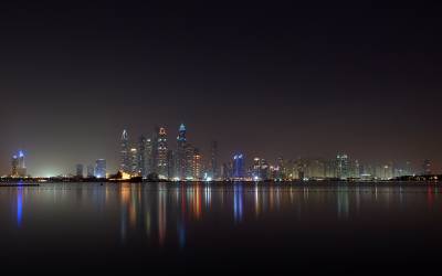 Дубай в ночное время