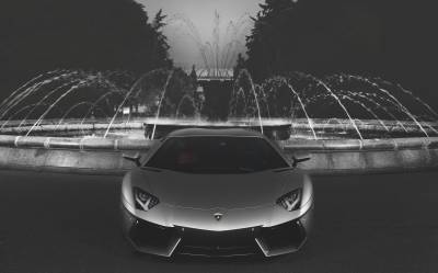 Lamborghini & Fountain