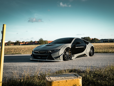 BMW i8