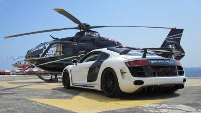 Audi R8 и вертолет