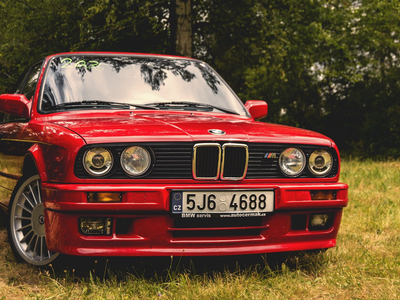 BMW E30