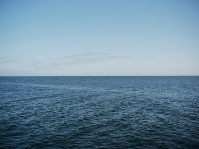 Море