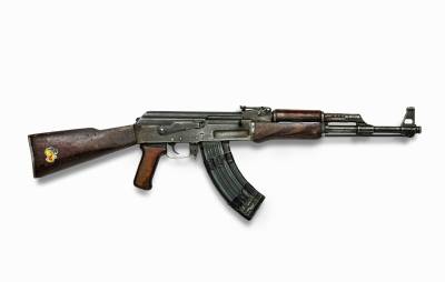 AK 47 (2)
